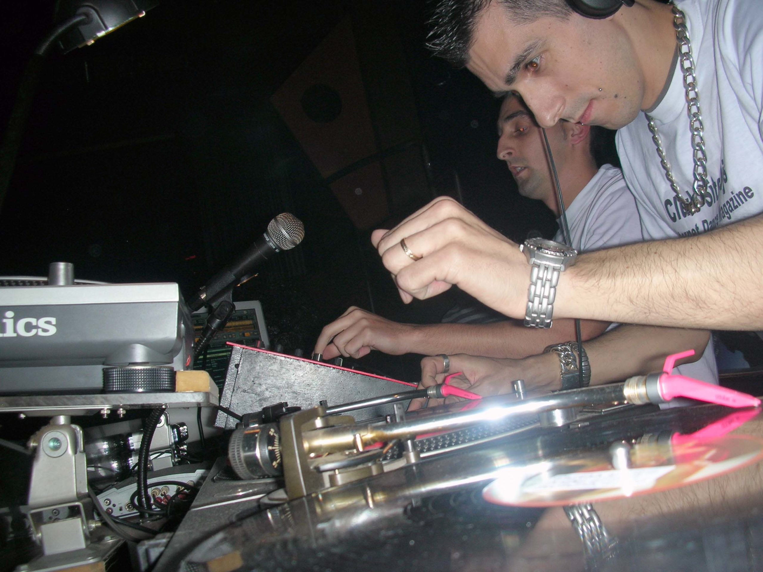 Dj Juankar & Dj Luismix (Warm Up)@ Sala Te Veo 2005